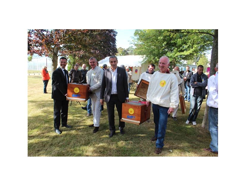 Inauguration du rucher de La Verrière © Virginie Hateau 